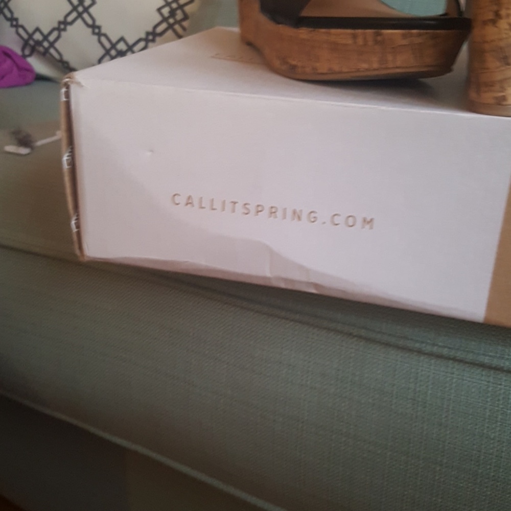 Spring Sandals - Picture 2 of 2